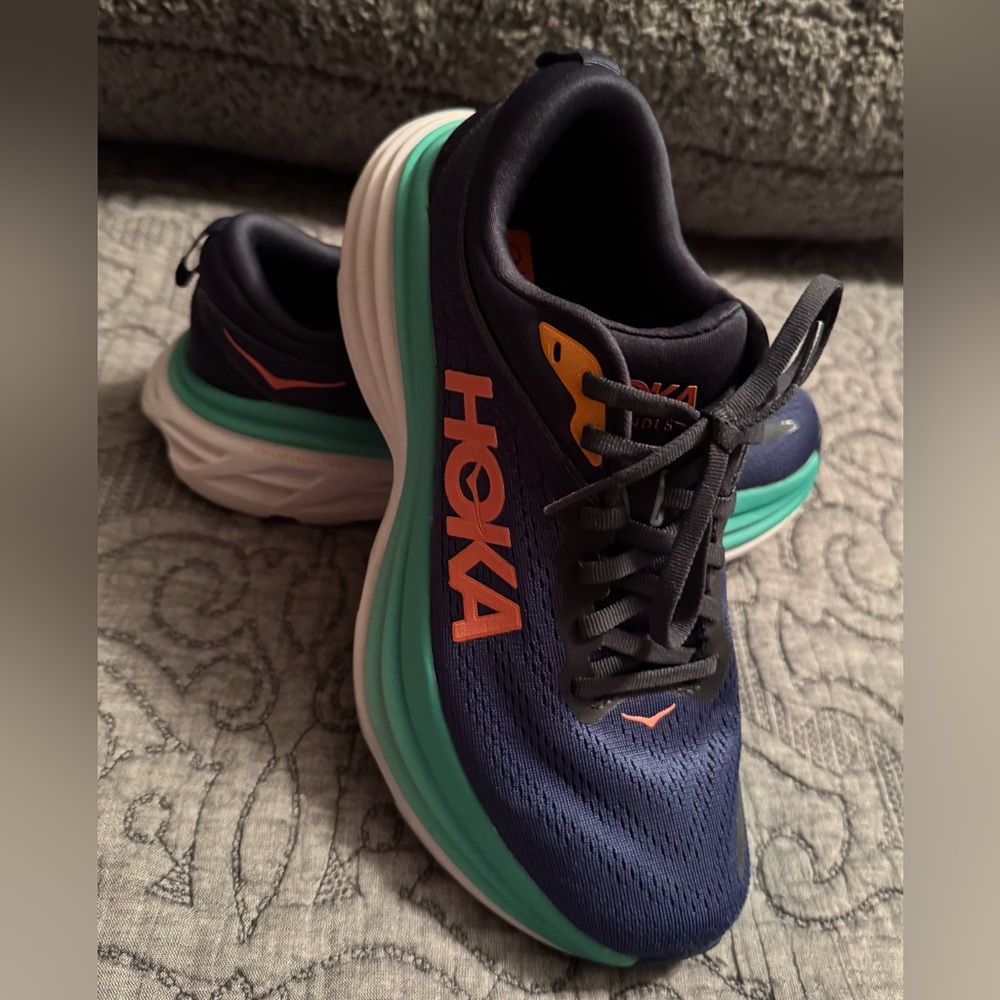 Hoka Bondi 8 Women’s size 7 Outer space/ Bellwether blue, worn a few times